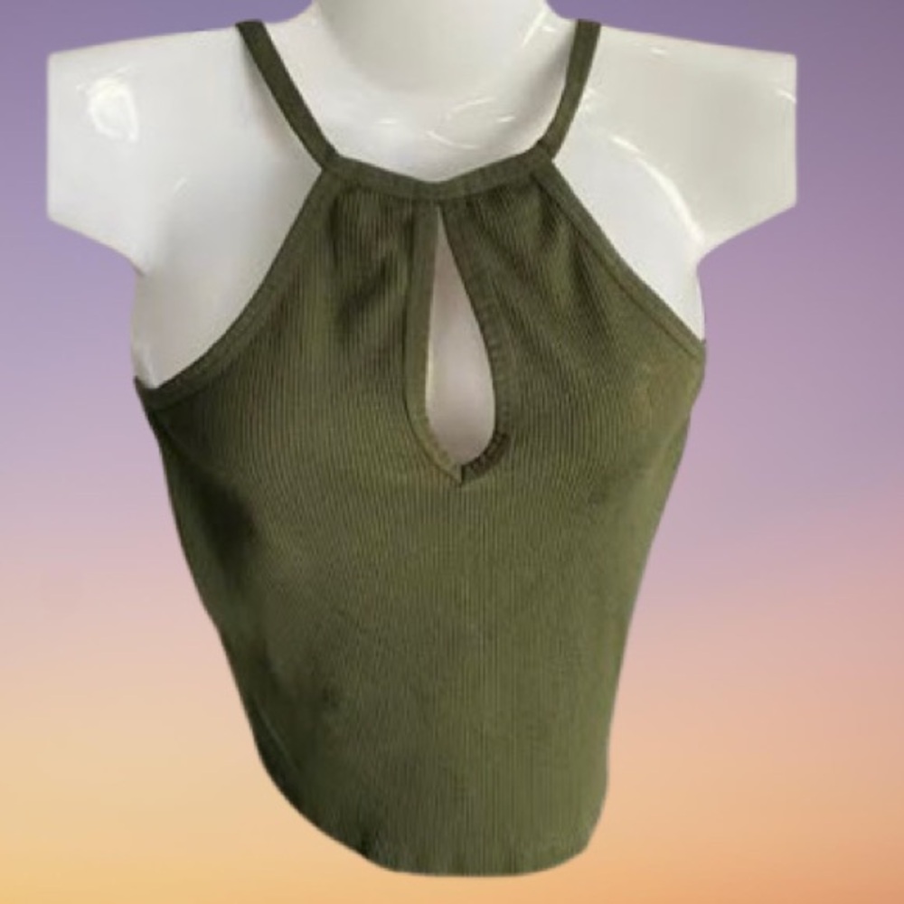 Adorable Ribbed Tank - Picture 3 of 11